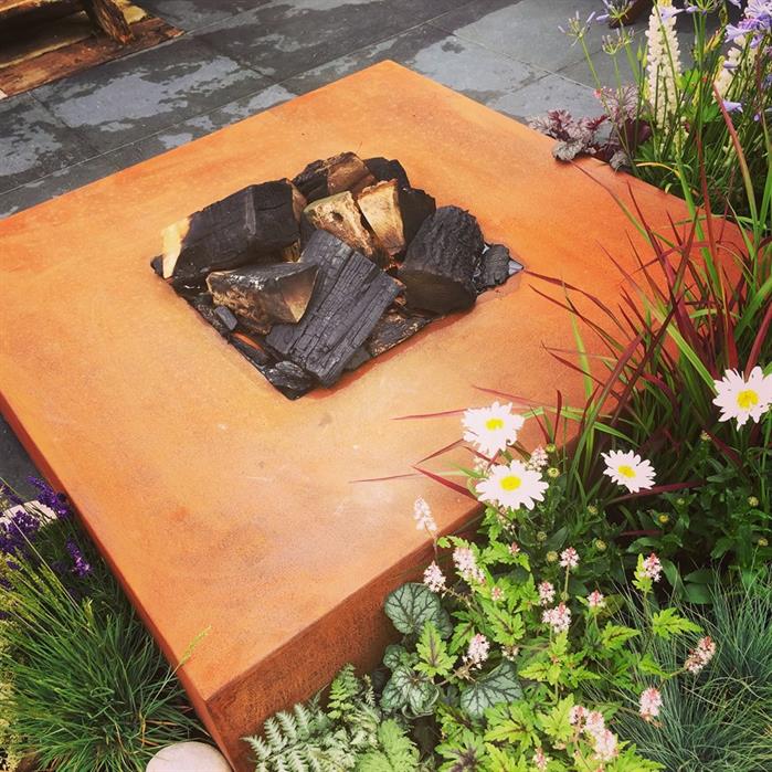 Adezz Corten Steel Square Firepit Adezz Corten Steel Square Firepit